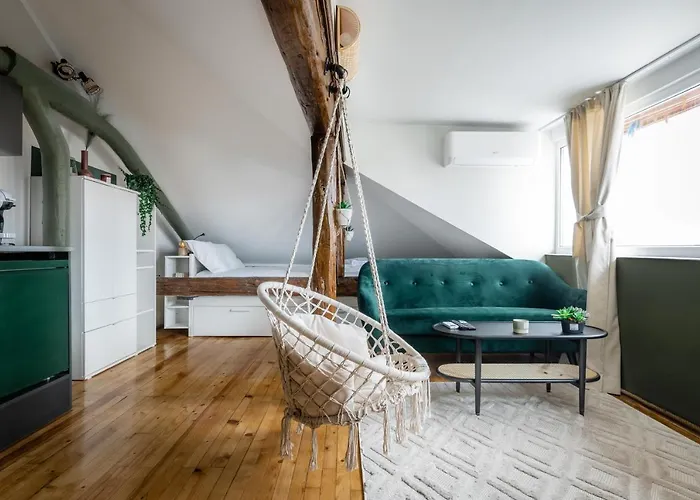 Sky-View Studio With Cozy Boho Vibes By Flat Mаnager